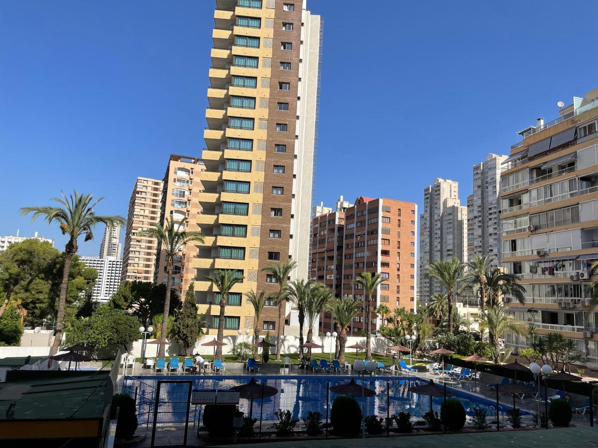 Bermudas-Turis Apartamentos Benidorm Eksteriør bilde