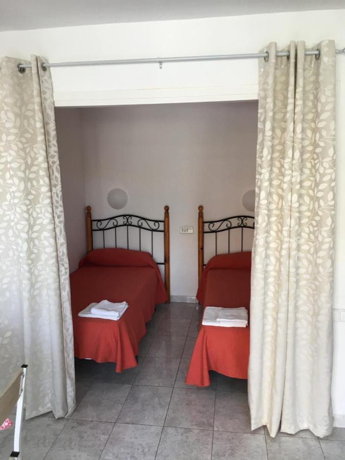Bermudas-Turis Apartamentos Benidorm Eksteriør bilde